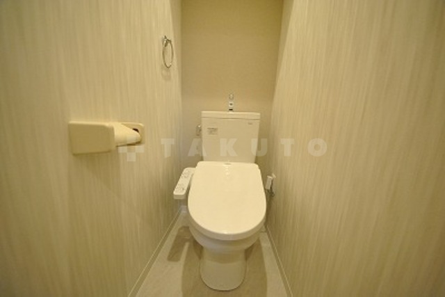 ����16