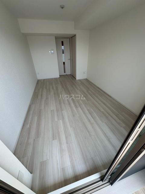 ����5
