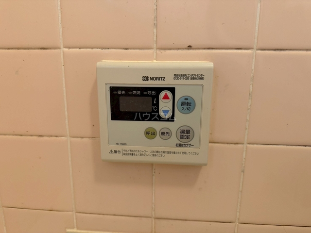 ����16