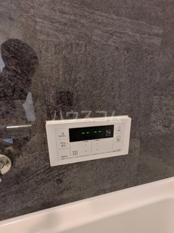 ����27