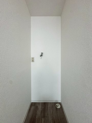 ����14