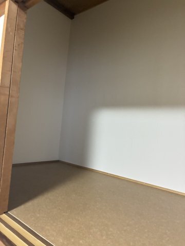 ����5