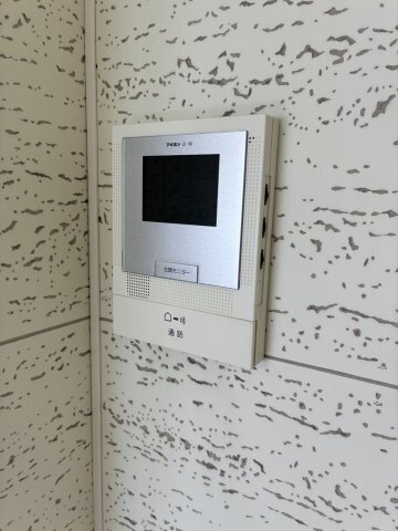 ����11