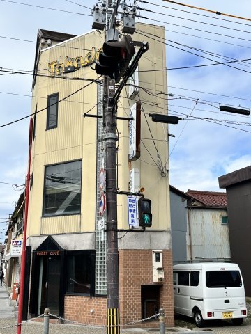 �i�q���C���{���@�F���w�i�k��9���j