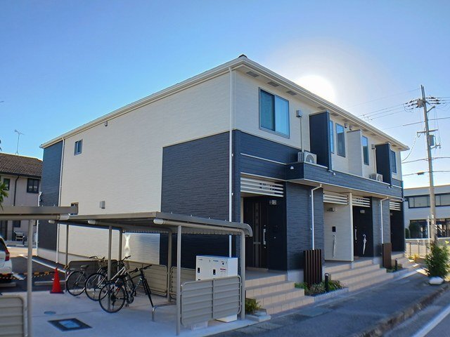 �i�q�k���{���@���l�w�i�o�X4�� �E����������A �k��6���j