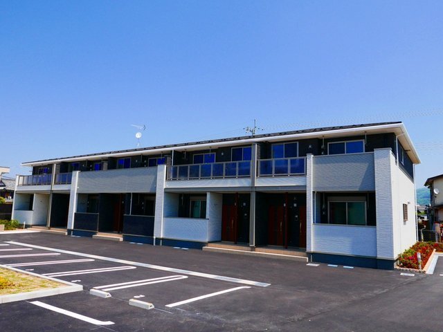 ���ꌧ�F���s�����g���Q�k�c�j