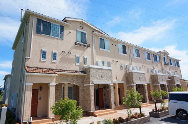 ���ꌧ�F���s������Q�k�c�j