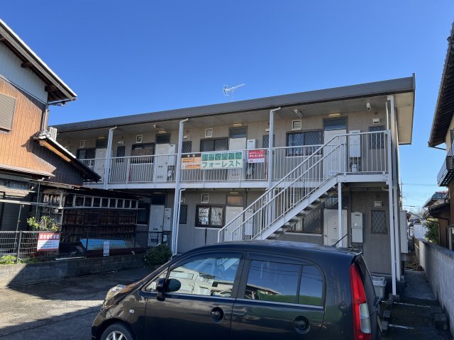 ���ꌧ�F���s��O�𒬂P�c�j