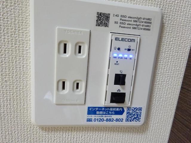 ����11