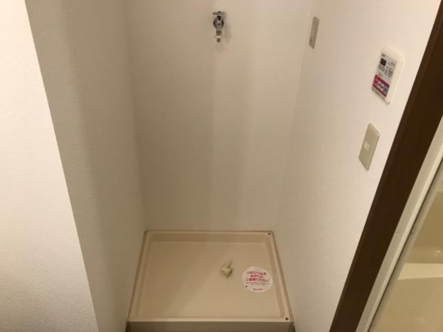 ����20