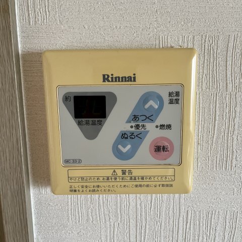 ����18