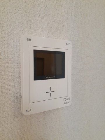 ����11