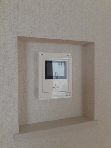 ����11