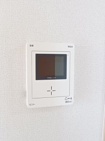 ����11