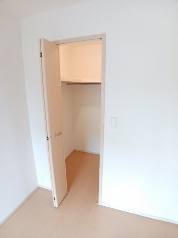 ����7