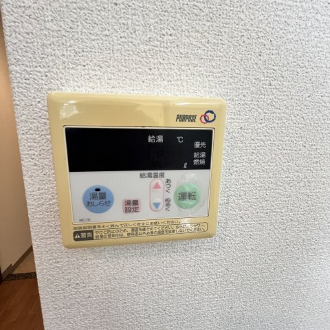 ����13
