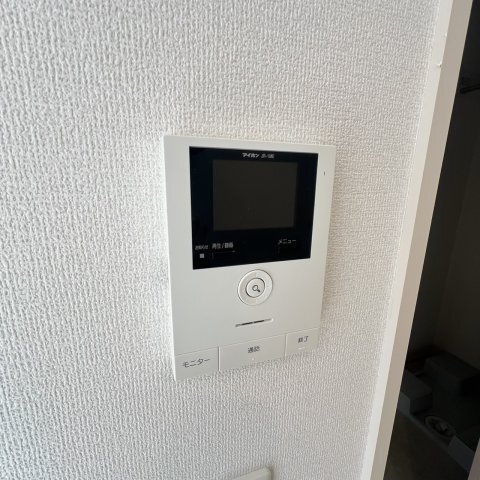 ����13