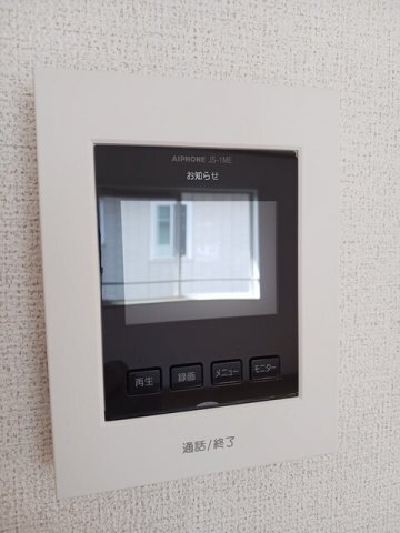 ����11
