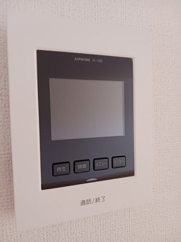 ����11