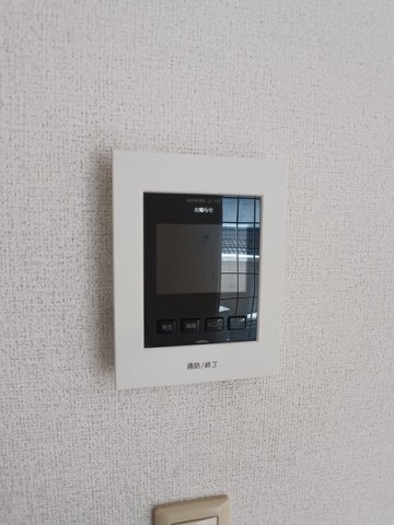 ����11