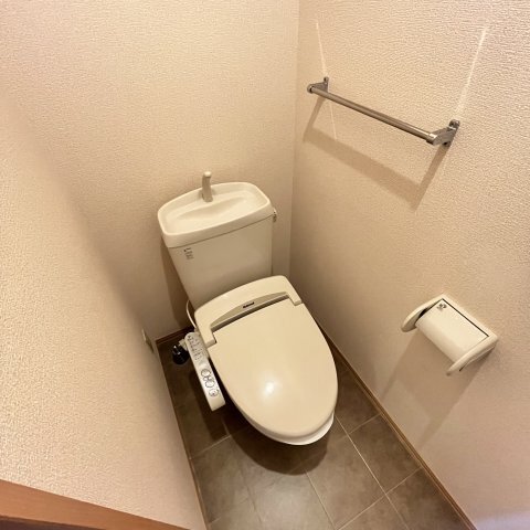 ����20