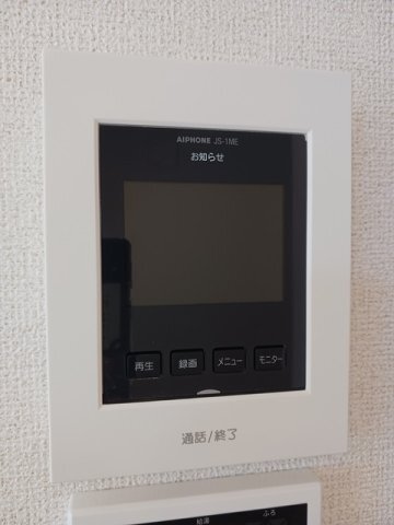 ����11
