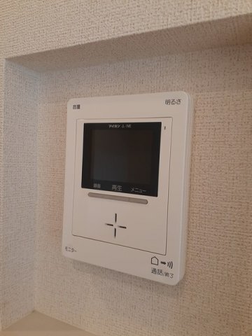 ����11