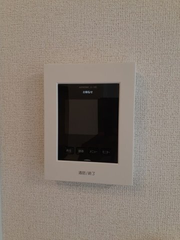����11