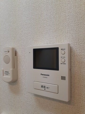 ����11