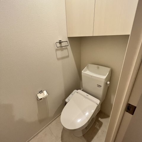 ����13