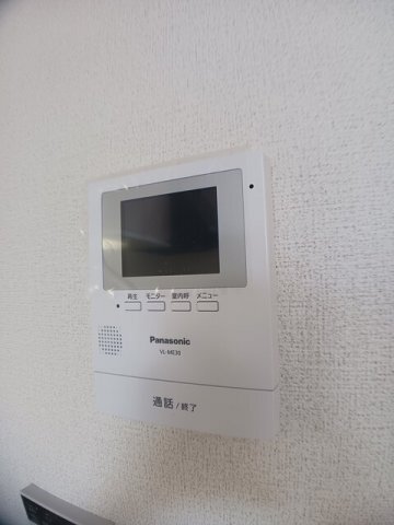 ����11