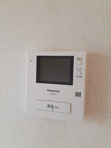 ����11