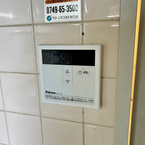 ����16