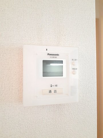 ����11