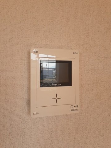����11
