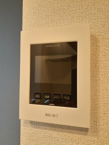 ����11