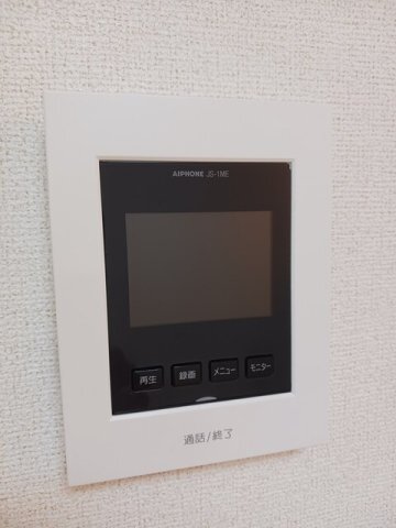 ����11