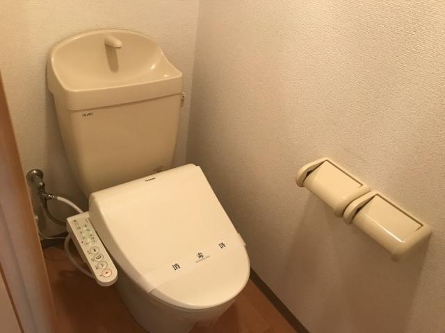 ����3