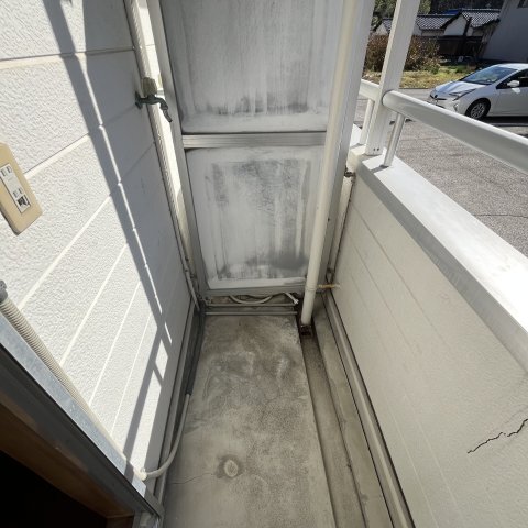 ����16