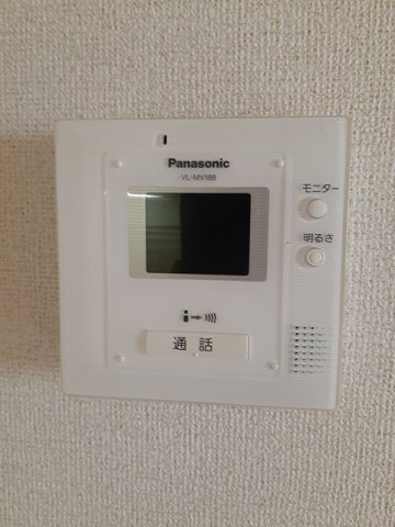 ����11