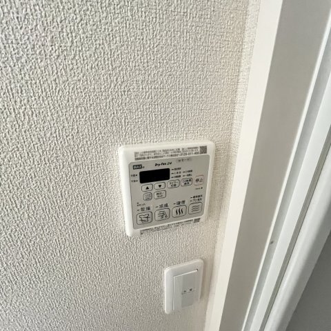 ����14