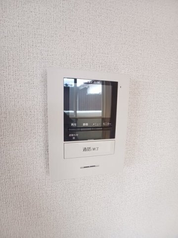 ����11