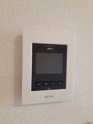 ����11