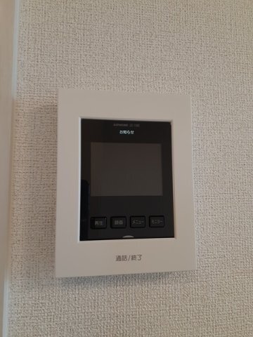 ����11