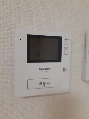 ����11