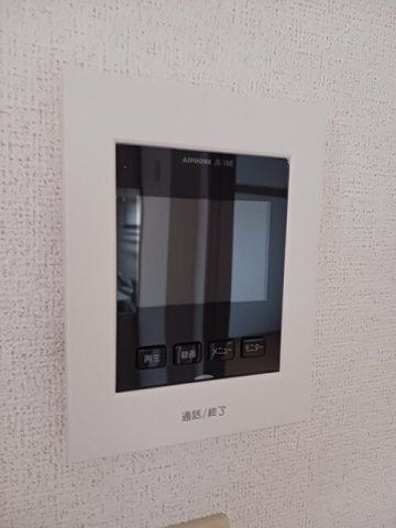 ����11
