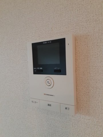 ����11