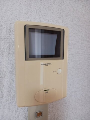 ����11