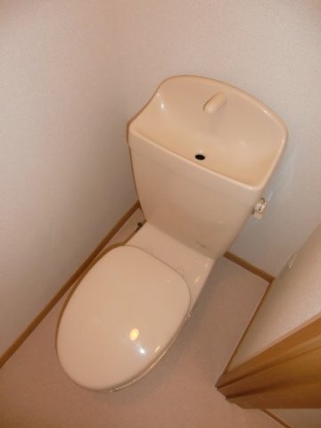 ����8