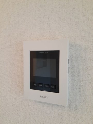 ����11